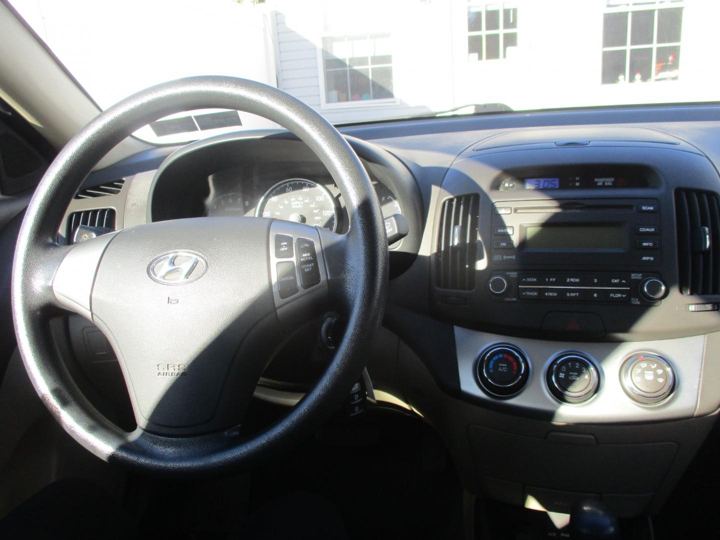 2010 RED Hyundai Elantra (KMHDU4AD7AU) , AUTOMATIC transmission, located at 540a Delsea Drive, Sewell, NJ, 08080, (856) 589-6888, 39.752560, -75.111206 - Photo#14